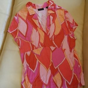 Pretty v neck short sleeved shirt